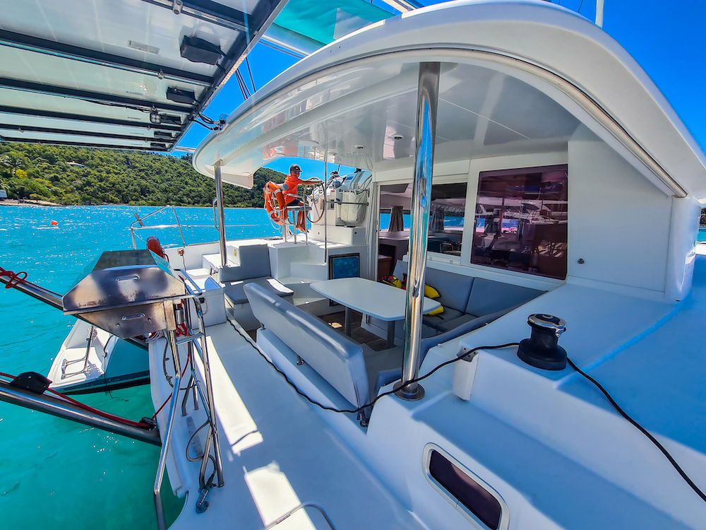 small catamaran hire whitsundays